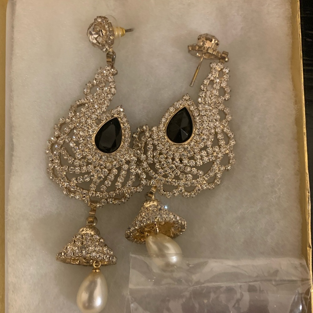 Stunning Indian/ Pakistani interchangeable stud earrings